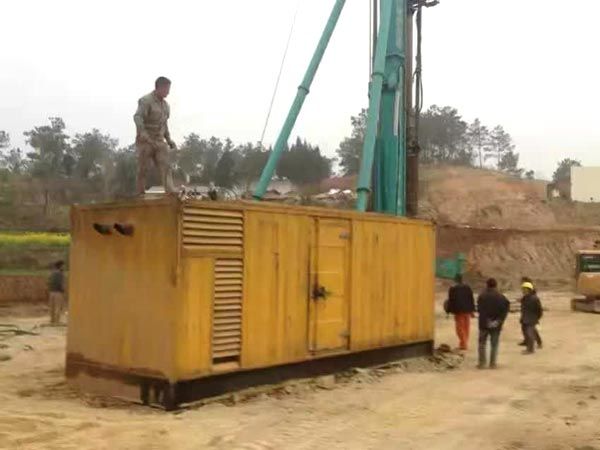 雁江如何判断水冷式机油散热器密封件是否需要更换？